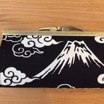 【M様受注分】渋い富士山柄のがま口長財布