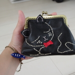 sale　黒猫がま口　革　小物入れ　お昼寝猫