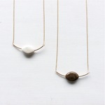 天然石：oval stone necklace