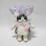 薄紫色の猫耳さん
