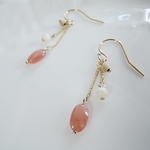 ☆再販14kgf☆インカローズ＆マザーオブパールピアス（378）
