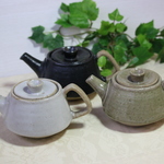 お手ごろ ポット( 小）【色を選択してね】茶こし付きです