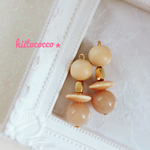 ナチュラルカラーの大ぶりピアス（イヤリング）