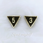  Triangle▼選べるナンバープレートイヤリング