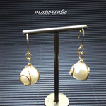 コットンパールのワイヤーワークピアス