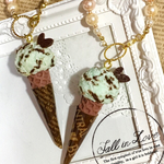 再販♪チョコミントアイスクリームのバッグチャーム