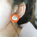 限定再販 まぁるい刺繍オレンジピアス