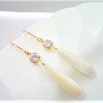 angelrino様ご注文品です。真珠の母マザーオブパール揺れるしずくとジルコニアネックレス