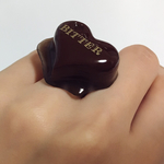 溶けかけたチョコレート。リング