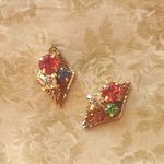 Sale/¥800→¥650/プチゴージャスラインストーンピアス