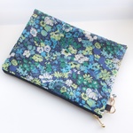 ★★LIBERTY　Thorpe ソープ　ブルー系　ビニコの中布・仕切りポケット付きペタンコポーチ　Ａ5サイズ　◆お薬手帳ケース・母子手帳ポーチにも♪