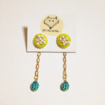 春の匂いに誘われて  てんとう虫ピアス
