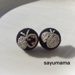 ☆刺繍☆くるみボタンのピアス