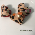 ☆・・イヤホンコード・充電器コードホルダー。。送料無料☆。ハート・animal本革ハラコ。。・ベージュレオパード。。☆。