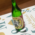 the  日本酒ブローチ