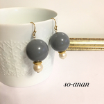 グレーボールの大ぶりピアスorイヤリング