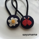 ♡kids♡刺繍くるみボタンのヘアゴム