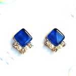 ガラスタイルのビジューピアス・イヤリング【ロイヤルブルー】