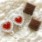 バレンタイン☆ハートのピアス★ビーズ刺繍★