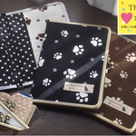 【肉球口金へ変更可】4色【名入れ刺繍可】再.........販◆にくきゅうがいっぱい♪がま口マルチケースor通帳・カード入