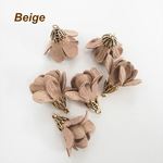 フェイクレザー風フラワータッセル（Beige)D0002【4PICS】
