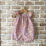 フリル袖のロンパース✳︎花柄  ピンク