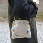 限定_小春の散歩道（刺繍、がま口）