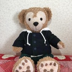 ダッフィーのタータンチェックジャケット×白パーカー