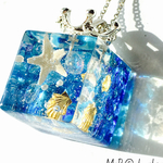 海の中の世界:)