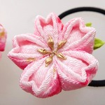 桜のヘアゴム（ぼかしに桜） #つまみ細工　浴衣や着物に