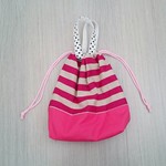 ピンクボーダーのお着替え袋