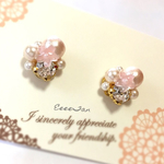 ＊再販＊【送料無料】桜のキラキラビジューピアス