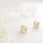 ジルコニア(6mm)♡　一粒ピアス/樹脂ノンホールピアス（イヤリング）