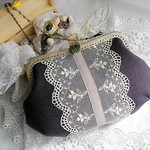 アンティークレース&パープルリネンがま口バッグリーフ