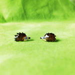 ハリネズミピアス