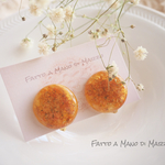 orecchini di fiore con resine 金木犀の押し花まん丸イヤリング 