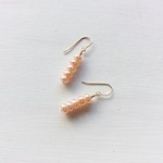 淡水真珠：pink pearl line pierce[K14GF]