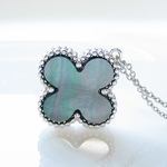 Four Leaf CloverBlack Shell Necklase
