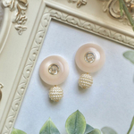 春先取り♡アンティーク   ピンクベージュボタンピアス 　  