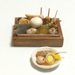 『みんなでワイワイおでんパーティー♪【12】』■おでん鍋・皿に取り分けたおでん■ミニチュアフード ２個セット