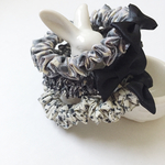 SALE！リバティのシュシュ＊ブラックカラー