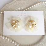 再々販♡たっぷりオーガンジーお花ピアス(ホワイト)♡送料込み