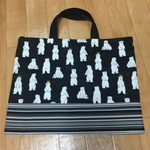 シロクマ柄絵本バッグ