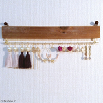 送料無料❗️️＊ wood wall display -brown- ＊  フックピアス イヤリング 新生活にオススメ