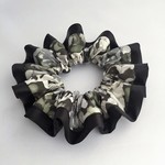 【SALE20％オフ】☆リディア☆ブラックサテンの縁取りシュシュ