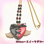 (再販！)ハート♡ラッピングマカロンのネックレス(ブラック＆レッド)
