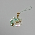 鍵モチーフのレジンストラップ