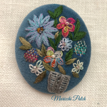 花刺繍 ブローチ