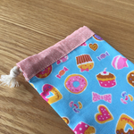 お菓子の柄のカトラリーケース