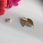 リーフとクリスタルのアシンメトリーなピアス